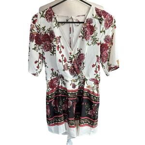 Trixxi V-Neck Short Romper M Floral Boho White Bohemian Whimsical Romantic